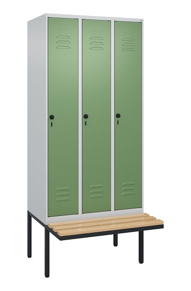 C+P Umkleidespind Classic PLUS, 3 Abteile, 2120x900x815mm, 7035/6011, Drehriegel, Buche-Sitzleisten, 3 Doppel-Haken, 0800407-30 S10006