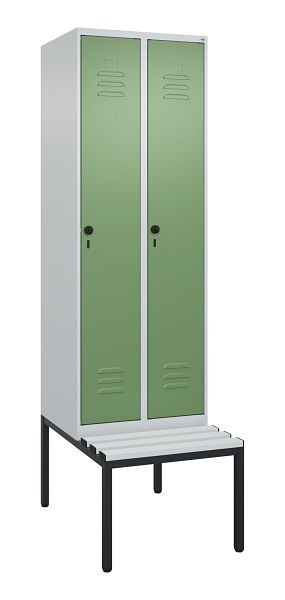 C+P Umkleidespind Classic PLUS, mit untergebauter Sitzbank, 2 Abteile, 2120x600x815mm, 7035/6011, Drehriegel, 0800507-20 S10036