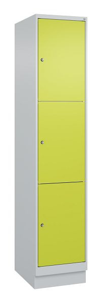 C+P Schließfachschrank Classic PLUS, Sockel, 1950x400x500mm, 7035/0024, mit 3 Fächern, 080020-123 S10010