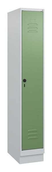 C+P Umkleidespind Classic PLUS, Sockel, 1800x300x500mm, 7035/6011, Drehriegel, 0800207-10 S10006