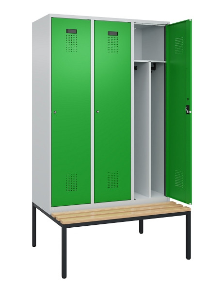 C+P Spind Evolo PLUS, 3 Abteile, 2120x1200x815mm, 7035/6037, Haken 4, Zylinderschloss, Sitzfläche Buche-Hartholz, Sitzbank, Trennwand, 0490507-32F S10038