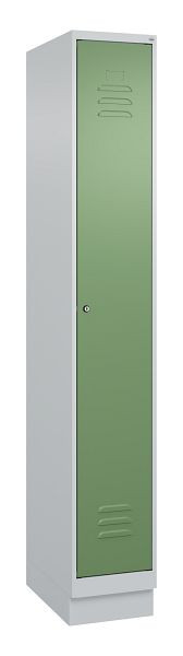 C+P Umkleidespind Classic PLUS mit Mitteltrennwand, Sockel, 1950x300x500mm, 7035/6011, Zylinderschloss, 080020-10F S10021