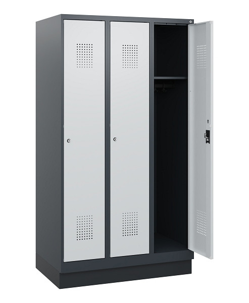 C+P Spind Evolo PLUS, Sockel, 3 Abteile, 1630x900x500mm, 7016/7035, Zylinderschloss, 0490205-30 S10044