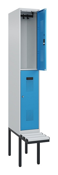 C+P Doppelstock-Spind Evolo PLUS, Bank, 2 Fächer, 2120x300x815mm, 7035/5012, Zylinderschloss, Sitzfläche Kunststoff, 0493407-10 S10115