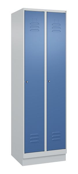C+P Umkleidespind Classic PLUS, Sockel, 2 Abteile, 1950x600x500mm, 7035/5023, Zylinderschlösser, 080020-20 S10020