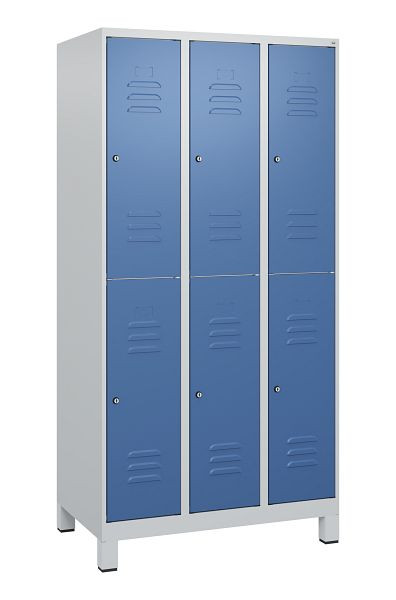 C+P Doppelstöckiger Spind Classic PLUS, Füße, 3 Abteile, 1800x900x500mm, 7035/5023, Zylinderschlösser, 0803107-30 S10020