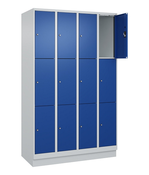 C+P Schließfachschrank Evolo PLUS, mit Sockel, 12 Fächer, 1950x1200x500mm, 7035/5010 Enzianblau, Abteile 4, Abteilbreite 300 mm, 049020-403 S10006