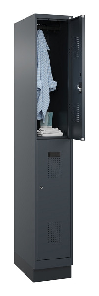 C+P Doppelstöckiger Spind Evolo PLUS, mit Sockel, 2 Fächer, 1950x300x500mm, 7016, Frontfarbe RAL 7016 Anthrazitgrau, Zylinderschloss, 049320-10 S10043