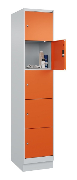 C+P Schließfachschrank Evolo PLUS, mit Sockel, 5 Fächer, 1950x400x500mm, 7035/20, 049020-125 S10002