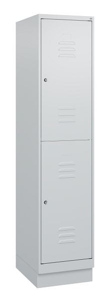 C+P Doppelstöckiger Spind Classic PLUS, Sockel, 1800x400x500mm, 7035/7035, Zylinderschlösser, 0803207-12 S10024