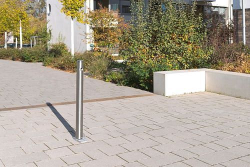 DENIOS Edelstahlpoller kippbar, zum Aufdübeln, Edelstahl V2A, ∅: 76 mm, Höhe 925 mm, 310904