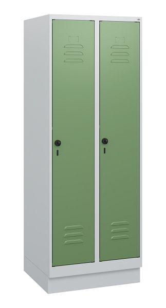 C+P Umkleidespind Classic PLUS, Sockel, 2 Abteile, 1630x600x500mm, 7035/6011, Drehriegel, 0800205-20 S10006