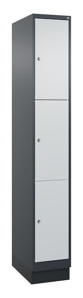 C+P Schließfachschrank Classic PLUS, Sockel, 1950x300x500mm, 7016/7035, mit 3 Fächern, 080020-103 S10016