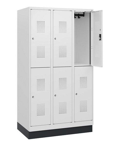 C+P Doppelstöckiger Spind Evolo PLUS, Sockel, 6 Fächer, 1630x900x500mm, 9016/901, Zylinderschloss, 0493205-30 S10053