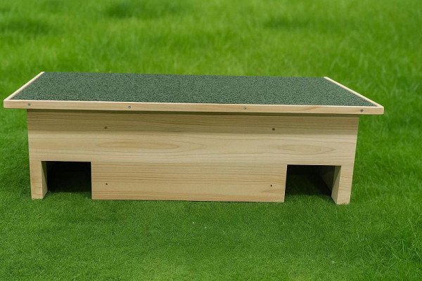 Metra Igelhaus aus Kiefernholz mit zwei Eingängen, 10005