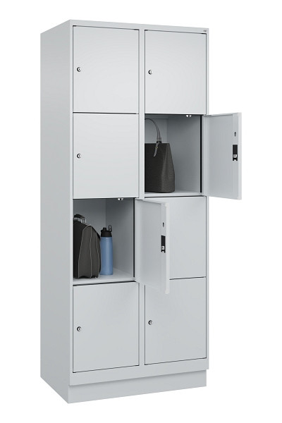 C+P Schließfachschrank Evolo PLUS, mit Sockel, 8 Fächer, 1950x800x500mm, 7035/70, Frontfarbe RAL 7035 Lichtgrau, 049020-224 S10013