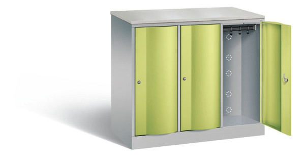 C+P Garderobenschrank Resisto, H1077xB1148xT540mm, Farbe: Weißaluminium / Viridingrün, 8271-372 S10092