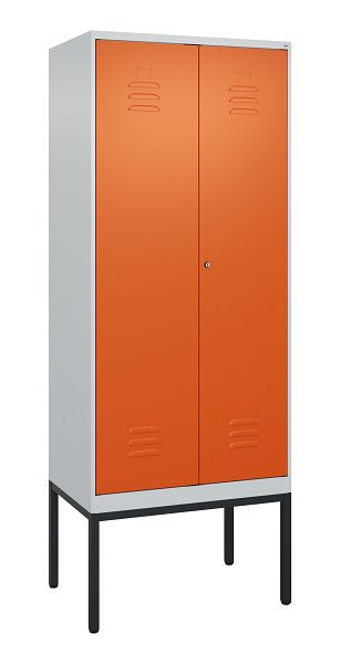 C+P Umkleidespind Classic PLUS, Doppel-Spind, Gestell, 2 Abteile, 2120x800x500mm, 7035/2004, Zylinderschloss, 0800327-22P S10046