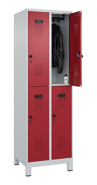 C+P Doppelstöckiger Spind Evolo PLUS, mit Füßen, 4 Fächer, 1950x600x500mm, 7035, Frontfarbe RAL 3003 Rubinrot, Drehriegel, 049310-20 S10004