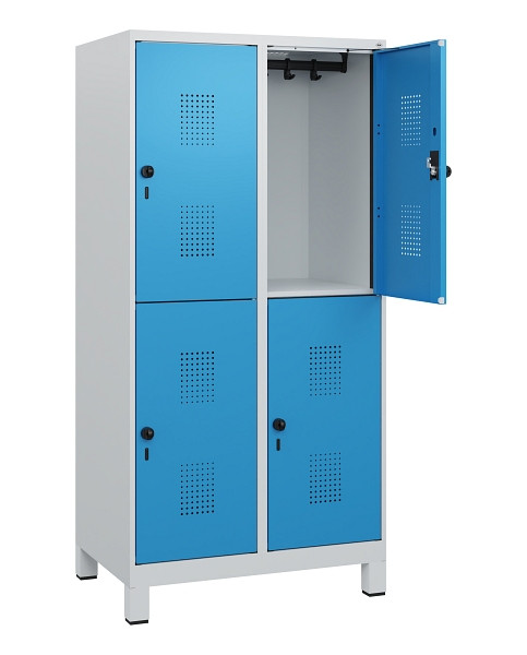C+P Doppelstöckiger Spind Evolo PLUS, Füße, 4 Fächer, 1630x800x500mm, 7035/5012, Drehriegel, 0493105-22 S10007