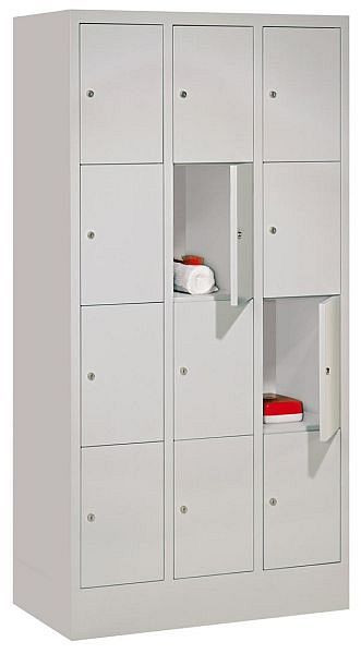 Pavoy Schließfachschrank mit Sockel 1850/500/900, 3b x 4h, Zylinderschloss, Abteilbreite 300, glatte Türen, 61265-343-401-905512