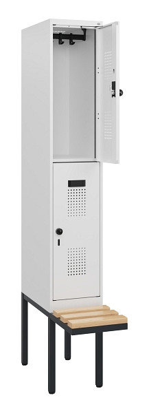 C+P Doppelstock-Spind Evolo PLUS, Bank, 2 Fächer, 1950x300x815mm, 9016/9016, Drehriegel, Sitzfläche Buche-Hartholz, 0493405-10 S10023