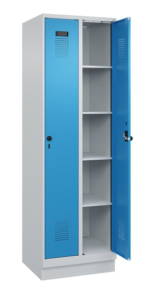 C+P Wäsche-Spind Evolo PLUS, mit Sockel, 2 Abteile, 1950x600x500mm, 7035/5012, Verschluss Drehriegel, Ablageböden 8, 049020-20B S10007