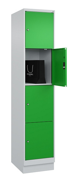 C+P Schließfachschrank Evolo PLUS, mit Sockel, 4 Fächer, 1950x400x500mm, 7035/60, Frontfarbe RAL 6037 Reingrün, 049020-124 S10011