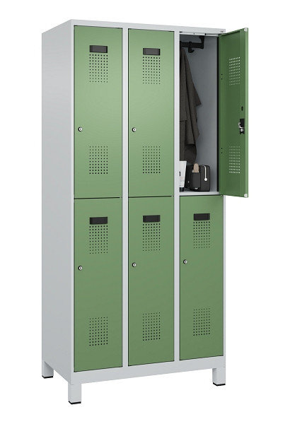 C+P Doppelstöckiger Spind Evolo PLUS, mit Füßen, 6 Fächer, 1950x900x500mm, 7035, Frontfarbe RAL 6011 Resedagrün, Zylinderschloss, 049310-30 S10037