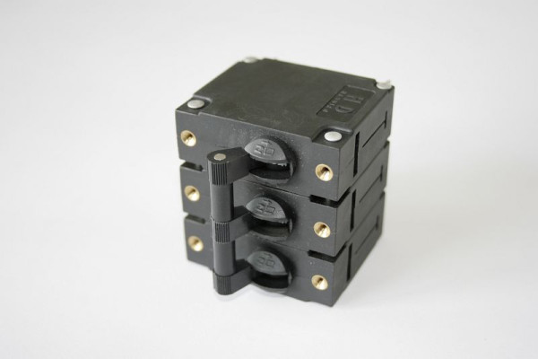 ELMAG Thermischer Schutzschalter (Resetschalter), 400V zu ES 6000WD (E) /25-AVR, 9503661