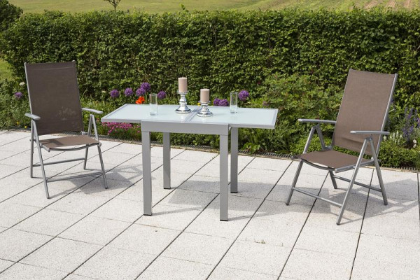 Merxx Amalfi Set 3-teilig, 2 Amalfi Klappsessel, Rückenlehne 5-fach verstellbar, 1 Ausziehtisch 65 (130) x 65 cm, matte Glasplatte, silber/taupe, 50352-325