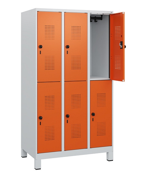 C+P Doppelstöckiger Spind Evolo PLUS, Füße, 6 Fächer, 1630x900x500mm, 7035/2004, Drehriegel, 0493105-30 S10002