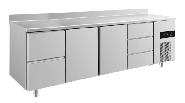 A&S Polarny Kühltisch -2 bis +8°C mit 2x Türen, zwei Schubladen links und drei Schubladen rechts, 2330 x 700 x 850 mm, mit Aufkantung, KT4ZTTDA