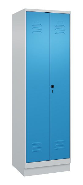 C+P Umkleidespind Classic PLUS, Doppel-Spind, Sockel, 2 Abteile, 1950x600x500mm, 7035/5012, Drehriegel, 080022-20P S10004